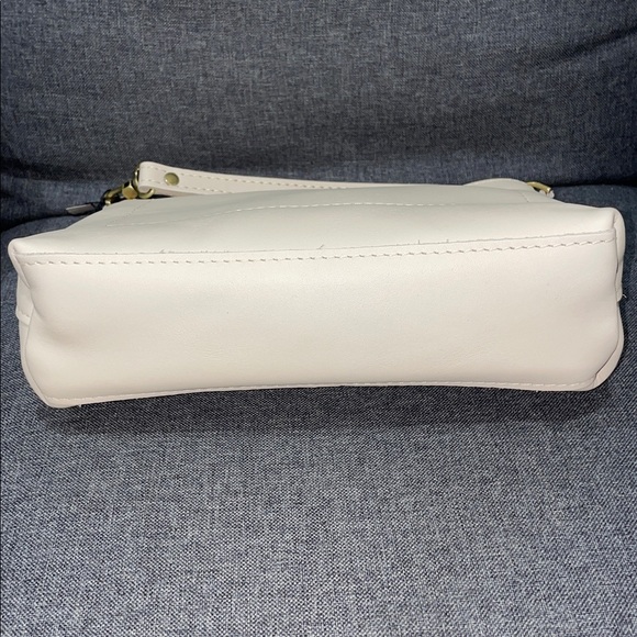 Portland Leather Bone Classic Poppy. Almost Perfect Line - Picture 9 of 16